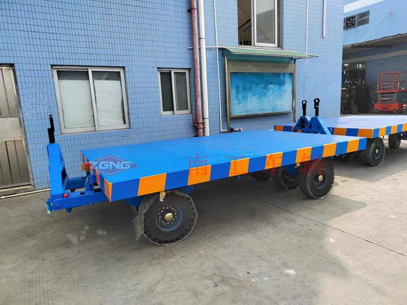 15T重型华亿手机平台-华亿（中国）双牵引全挂车