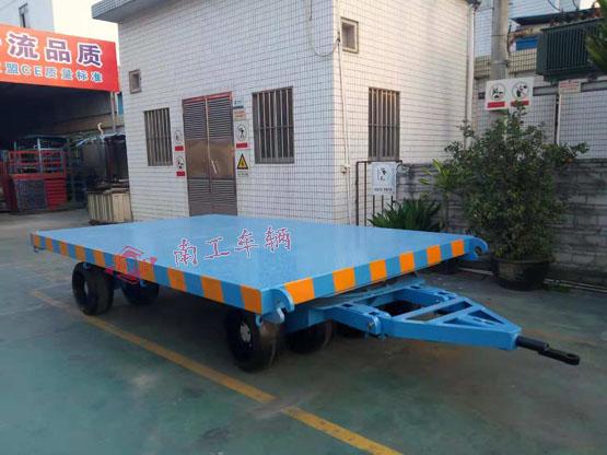 25吨重型华亿手机平台-华亿（中国） 全挂式工具车