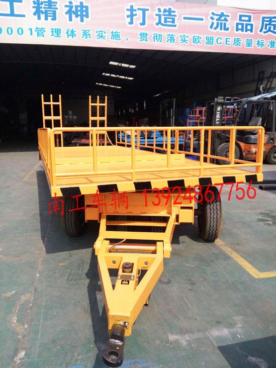 5吨带登车桥护栏型华亿手机平台-华亿（中国）