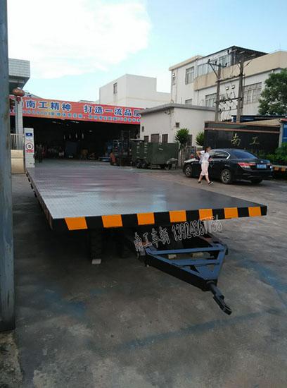 6吨华亿手机平台-华亿（中国） 牵引工具拖车