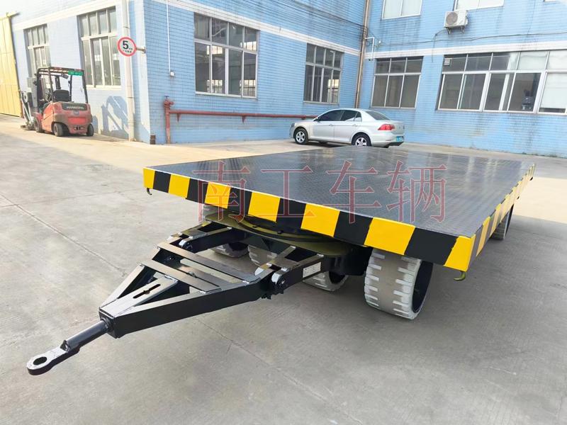 30吨重型华亿手机平台-华亿（中国），叉车牵引重型工具拖车