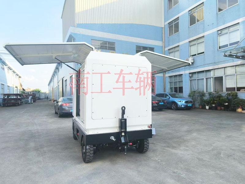 2吨电动华亿手机平台-华亿（中国） 飞翼箱式电动工具拖车