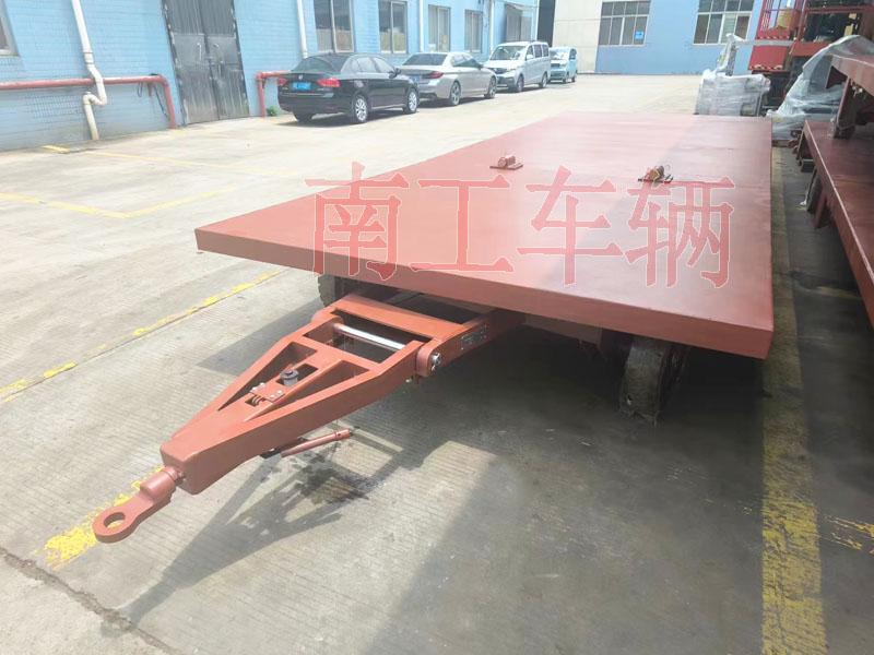 3.5吨华亿手机平台-华亿（中国） 拼接款牵引平板车