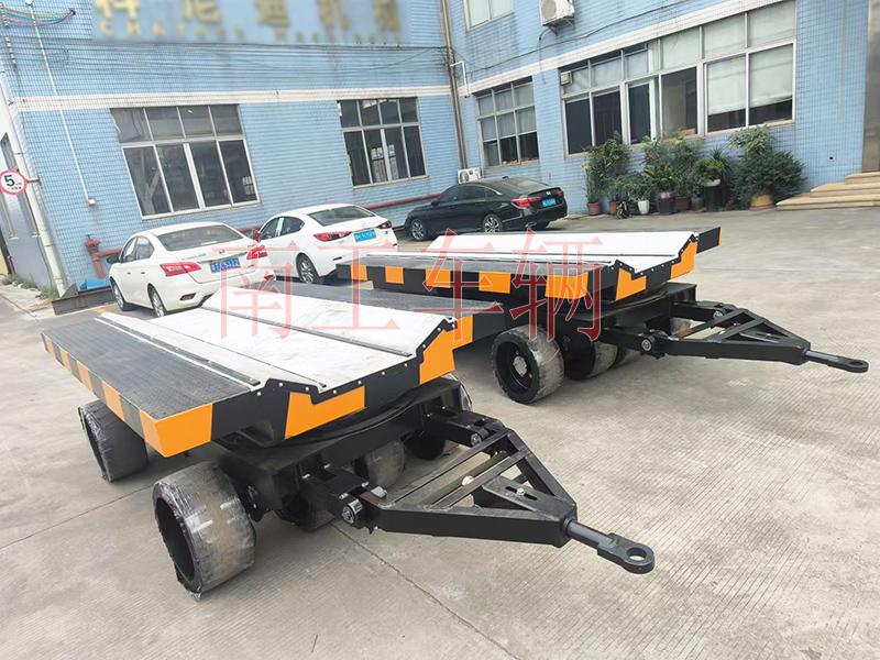 25吨V字重型钢卷华亿手机平台-华亿（中国） 牵引全挂车