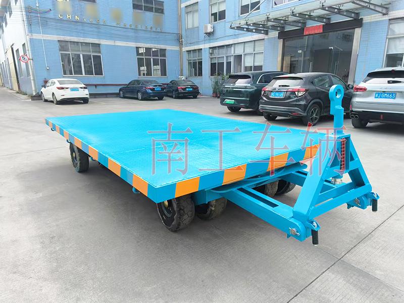 9吨华亿手机平台-华亿（中国） 无动力牵引工具拖车