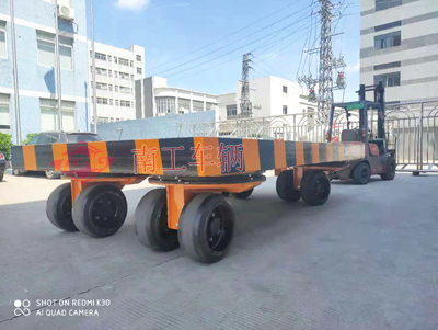 20吨重型华亿手机平台-华亿（中国）带4个转盘3I.jpg