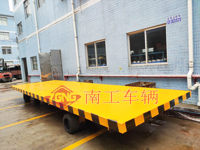 20吨重型全挂华亿手机平台-华亿（中国）I.jpg
