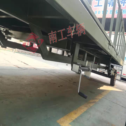 5吨护栏华亿手机平台-华亿（中国）军绿色4I.jpg