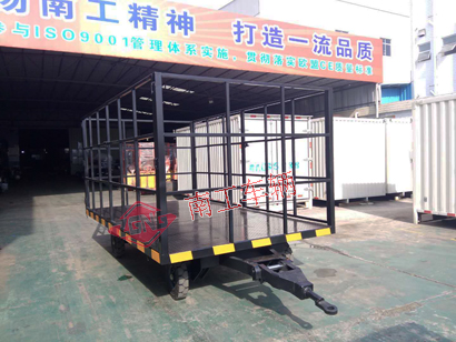 3吨高护栏无动力全挂华亿手机平台-华亿（中国）黑色1I.jpg