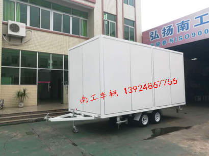 1.5吨白色厢式华亿手机平台-华亿（中国）i.jpg