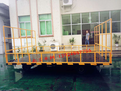 3吨护栏型4轮华亿手机平台-华亿（中国）4I.jpg