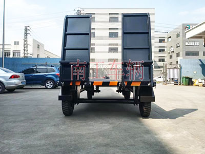 3吨带爬梯工业牵引华亿手机平台-华亿（中国）2I.jpg