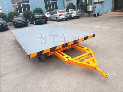 10吨中型牵引华亿手机平台-华亿（中国）3I.jpg