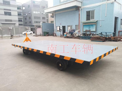 10吨中型牵引华亿手机平台-华亿（中国）I.jpg