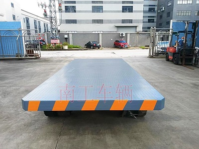 25吨重型牵引华亿手机平台-华亿（中国）3I.jpg