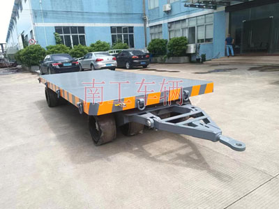 25吨重型工业华亿手机平台-华亿（中国）全挂式牵引拖车底盘带牵引环I.jpg