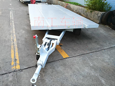 大型船体运输华亿手机平台-华亿（中国）3I.jpg