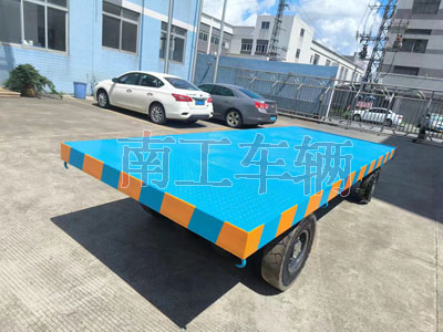 20吨重型华亿手机平台-华亿（中国）蓝色3I.jpg