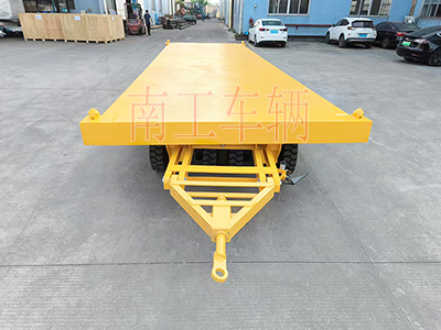 10吨华亿手机平台-华亿（中国）带液压支铝合金伸缩梯工具车I.jpg