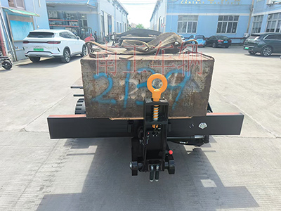 1740702636829491.jpg 8吨电动华亿手机平台-华亿(中国) 自走式工具拖车4I.jpg