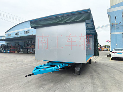 5吨雨篷拖车 牵引华亿手机平台-华亿（中国）I.jpg