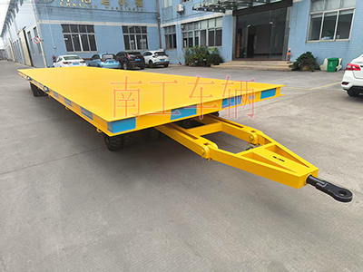 30吨重型12米牵引华亿手机平台-华亿（中国）橙色I.jpg