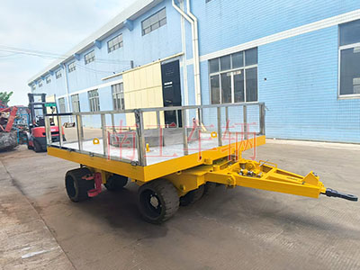 25吨重型华亿手机平台-华亿（中国）带圆型不锈钢上装工具拖车8I.jpg