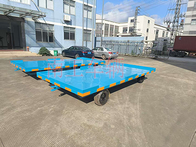 1762741034444640.jpg 4吨牵引华亿手机平台-华亿(中国) 全挂式工具拖车4I.jpg