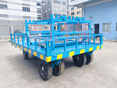 15吨牵引华亿手机平台-华亿（中国）护栏型工具拖车3I.jpg