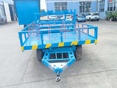 15吨牵引华亿手机平台-华亿（中国）护栏型工具拖车5I.jpg