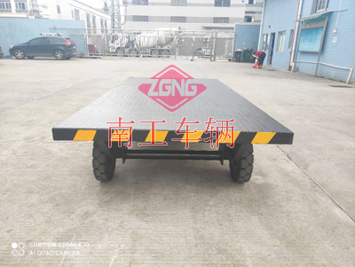 2吨移动牵引华亿手机平台-华亿（中国）6I.jpg