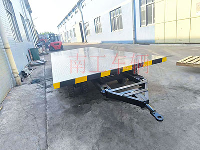 8吨牵引华亿手机平台-华亿（中国） 工业用工具拖车无动力2I.jpg