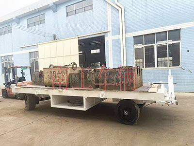 35吨双牵引重型华亿手机平台-华亿（中国） 白色4I.jpg